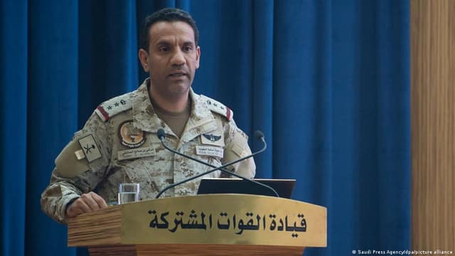 التحالف بقيادة السعودية يعلن اعتراض صواريخ باليستية من اليمن والحوثيون يعلنون استهدفت "تحشيدات سعودية".