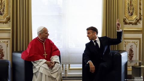 Pope Leo XIV criticizes AI, assisted dying on France arrival