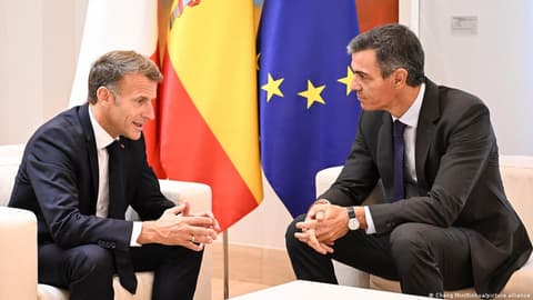 France's Macron, Spain's Sanchez welcome idea of UK rejoining EU after Burnham remarks