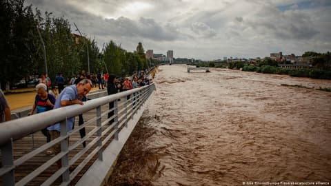 Torrential rain and flooding leave 2 dead and 1 missing in Spain's Catalonia region