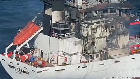 Romania: 2 ships on fire in Black Sea, 7 crew missing