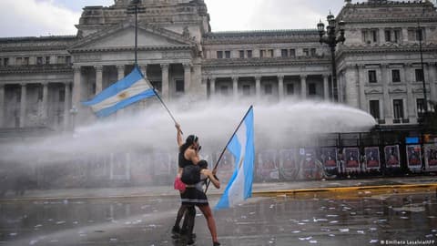 Clashes erupt at Argentine student protests against President Milei's austerity policies