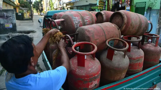 India increases growth forecast for fiscal year