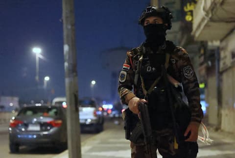 العراق يتسلّم المقر الرئيسي للقوات الأميركية في مطار بغداد