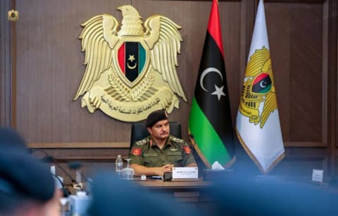 «الجيش الوطني الليبي» ينفي لقاء صدام حفتر ونتنياهو