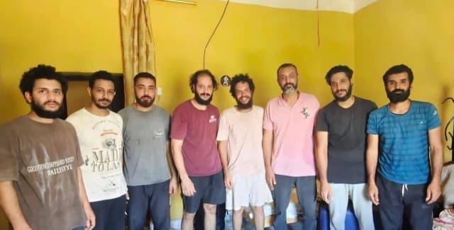 نهاية محنة بحارة مصريين في الصومال بعد 4 أشهر من الاختطاف