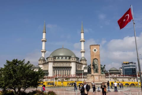أزمة صناديق الاستثمار تدفع تركيا لتعديل قوانين الأسواق