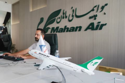 العراق: السماح بتسيير 40 رحلة إيرانية يومياً من وإلى مطار النجف