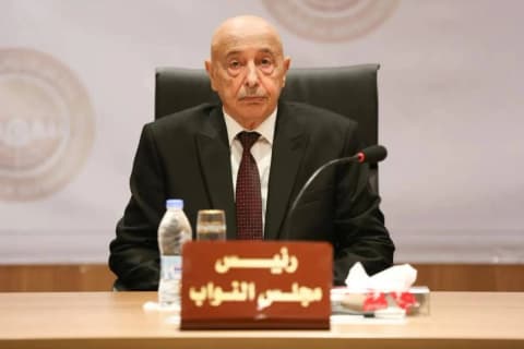هل تمهّد جلسة «النواب» الليبي المنتظرة لإقالة عقيلة صالح؟