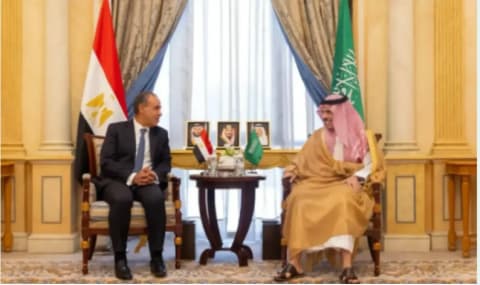 مصر تجدد دعمها الكامل لأمن السعودية واستقرارها