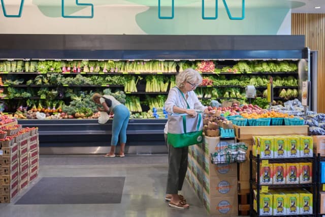التضخم الأميركي يرتفع إلى 3.7 % في سبتمبر متجاوزاً التوقعات