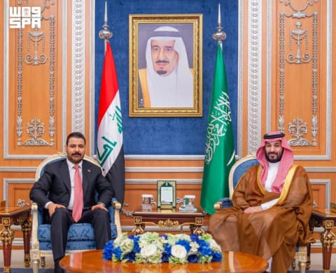 ولي العهد السعودي يستقبل رئيس الوزراء العراقي في الرياض