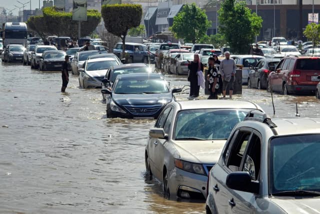 سيول طرابلس ترفع درجة الاستنفار في شرق ليبيا