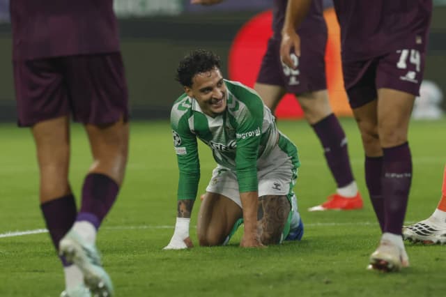 سرقة منزل البرازيلي أنتوني أثناء خوضه مباراة في «أبطال أوروبا»