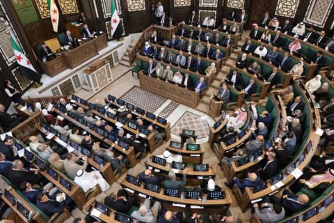 مجلس الشعب السوري... تحدي الانتقال من الإجراءات التنظيمية إلى الدور التشريعي