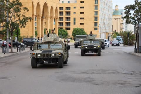 بين الشارع والمواقف السياسية... تحركات «حزب الله» تثير المخاوف اللبنانية من تصعيد داخلي