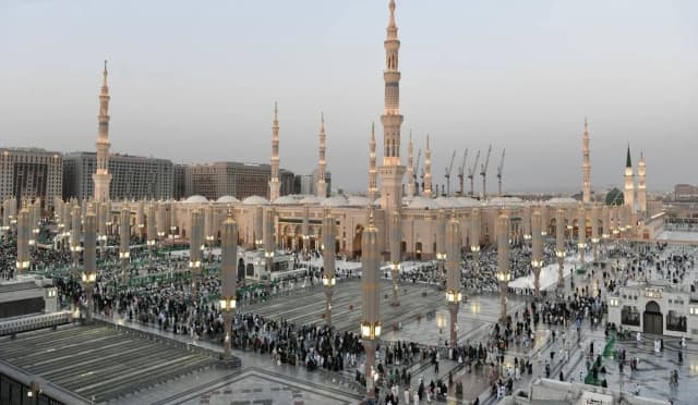 21 مليون زائر للمسجد النبوي في سبتمبر