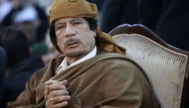 15 عاماً على مقتل القذافي... تركة سياسية ثقيلة ما زالت تبحث عن «وريث»