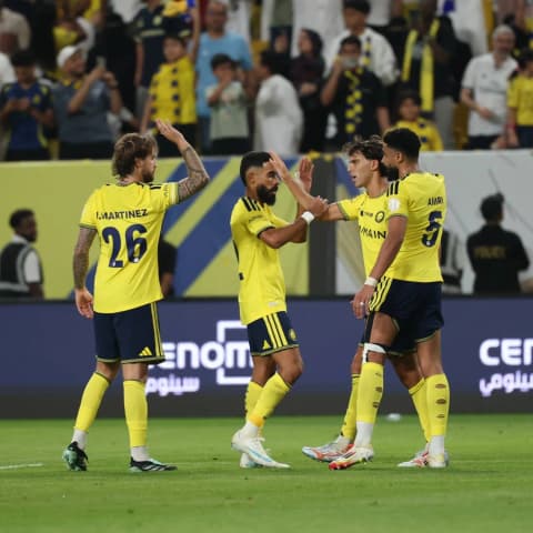 النصر يعبر نيوم بصعوبة… ويواصل مطاردة القادسية والهلال