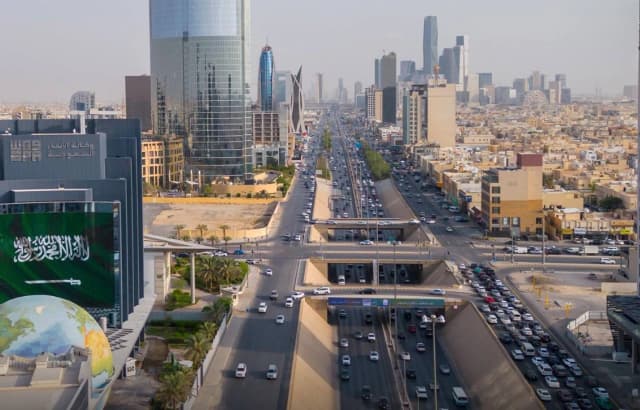 القطاع الخاص يعزز نمو السعودية بين اقتصادات «العشرين»