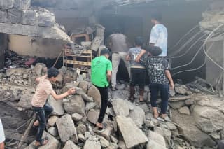 الحوثيون يضغطون على جبهات القتال بقصف التجمعات السكانية