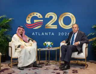 وزير الخارجية السعودي يبحث تعزيز أمن المنطقة مع لافروف ونظيرته الكندية