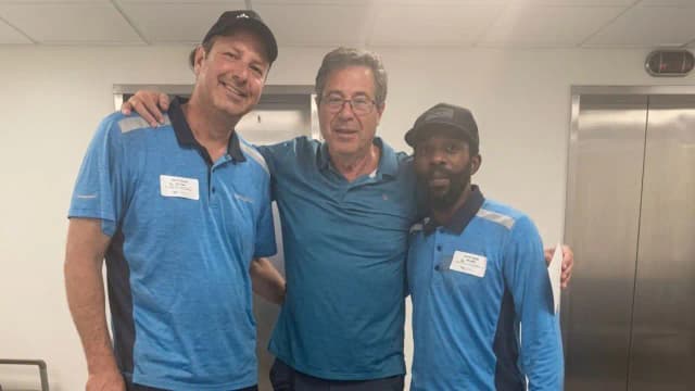 Amazon drivers deliver woman’s printer; minutes later, she collapsed and they rushed to help
