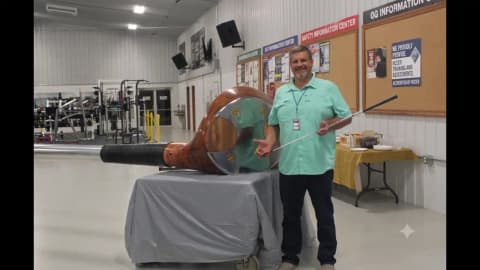 Illinois businessman built a giant wind chime to attract visitors, then made 12 Guinness records