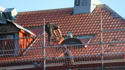 In 1997, Texas mixed discarded roofing shingles into two 1,000-foot Highway 31 test sections