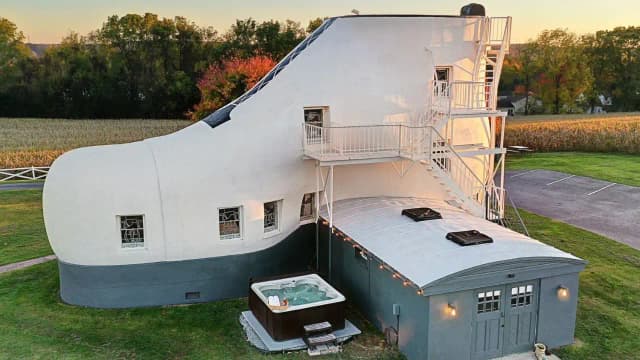 Giant Shoe House Stay: 1940s boot becomes quirky rental; guests can sleep inside