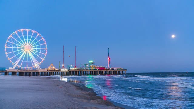 Historic Steel Pier in Atlantic City hits market for $85M