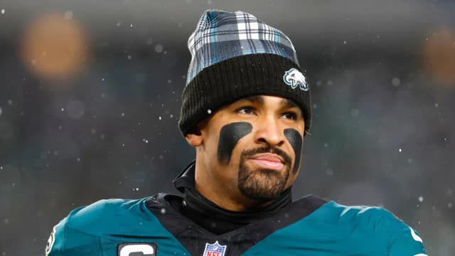 Jalen Hurts saw Philadelphia schools closing because they had no AC; after funding 300+ units...