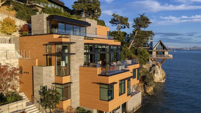 Newly built California waterfront home lists for $32 million within months