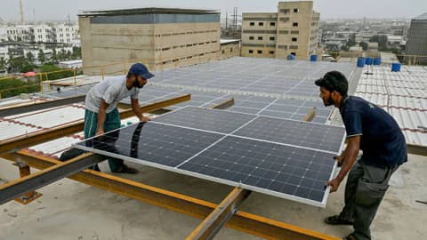 As Pakistan’s power bills soared, rooftop solar helped save the country $12 billion in fuel imports