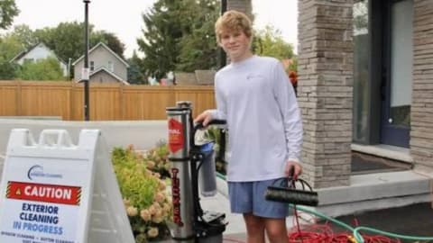 Meet Hudson Lightfoot, 16, who turned a bucket and squeegee into a 125-client business