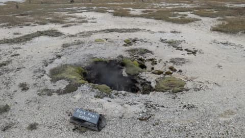 In 1925, a Yellowstone explosion reshaped Biscuit Basin; 101 years later, USGS found a sign mix-up