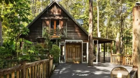 Heritage Cabin Rental Income: Restored 1932 Gold Coast retreat earns up to A$50,000; estate heads to auction