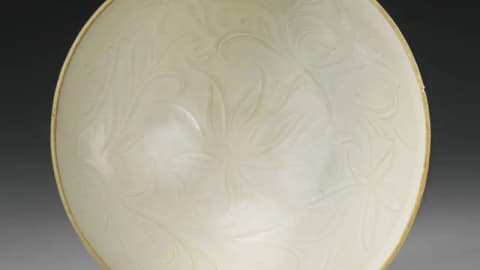 New Yorker’s $3 yard sale bowl sells for $2.2 million