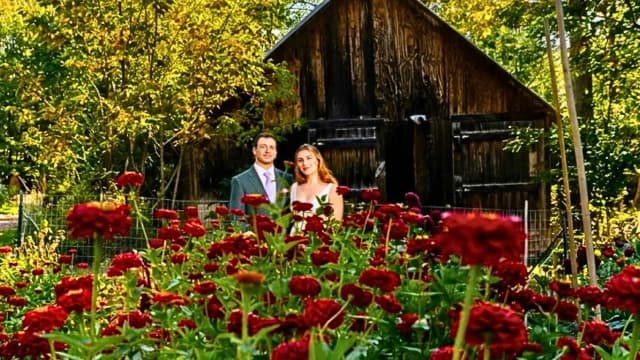 A Maine couple grew their own wedding flowers in a backyard garden