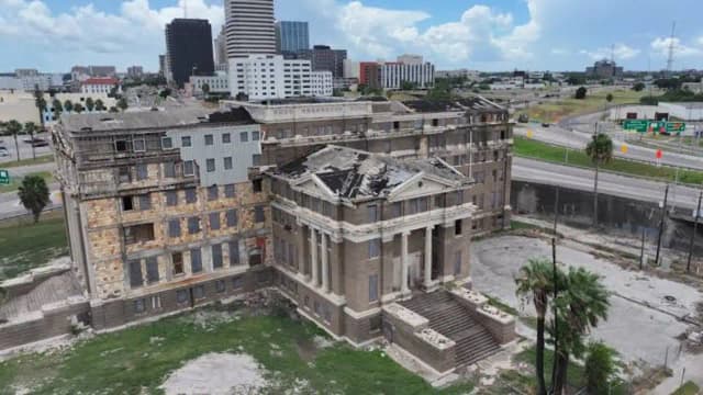 Texas courthouse vacant since 1977 faces demolition after $120 million repair estimates