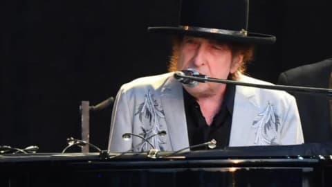 Bob Dylan and his brother bought a 25-acre Scottish estate for £2.2 million; after pandemic it was sold for £4.26 million