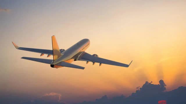 Flight Cleared After Bomb Alert: Bomb threat diverts Tel Aviv–Vienna flight; checks find no risk