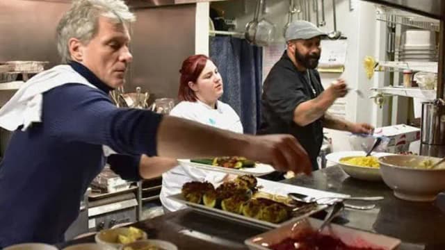 Five Years Of Pay-It-Forward Meals: JBJ Soul Kitchen marks milestone; more than half of guests are in need