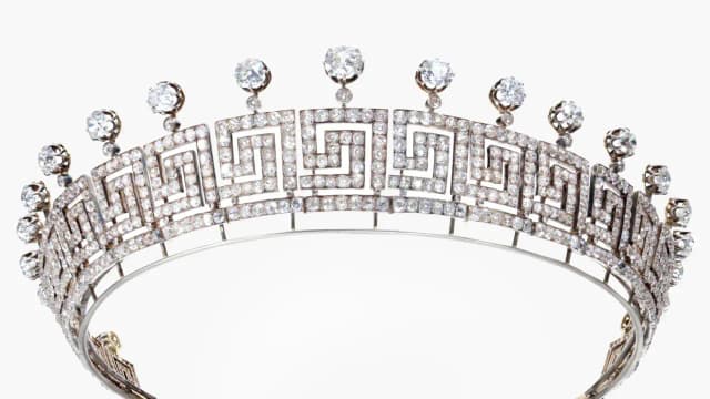 Missing for 69 Years, royal tiara heads to auction for $1.3M