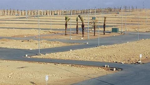 تنسيق حكومي لشمول أسر الشهداء بمبادرة "المليون قطعة أرض"