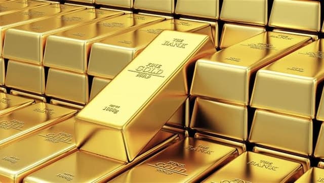 قبل القرار الحاسم.. الذهب يتراجع عالميا