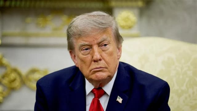 ترامب يحظر CNN وMSNBC وبوليتيكو من العمل في البيت الأبيض