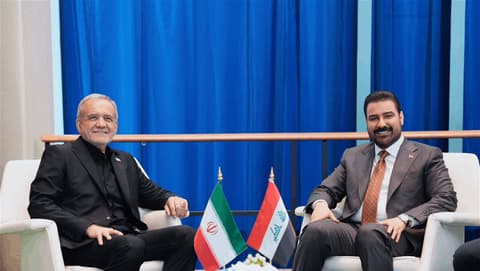 الزيدي وبزشكيان يؤكدان ضرورة تجنيب المنطقة اتساع دائرة التصعيد