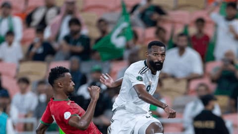 "خليجي 27".. السعودية تتجاوز عُمان وتخطف صدارة مجموعتها