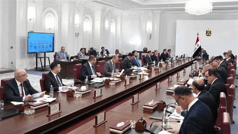 مجلس الوزراء يصوت على قانون الحشد الشعبي ويحيله الى البرلمان